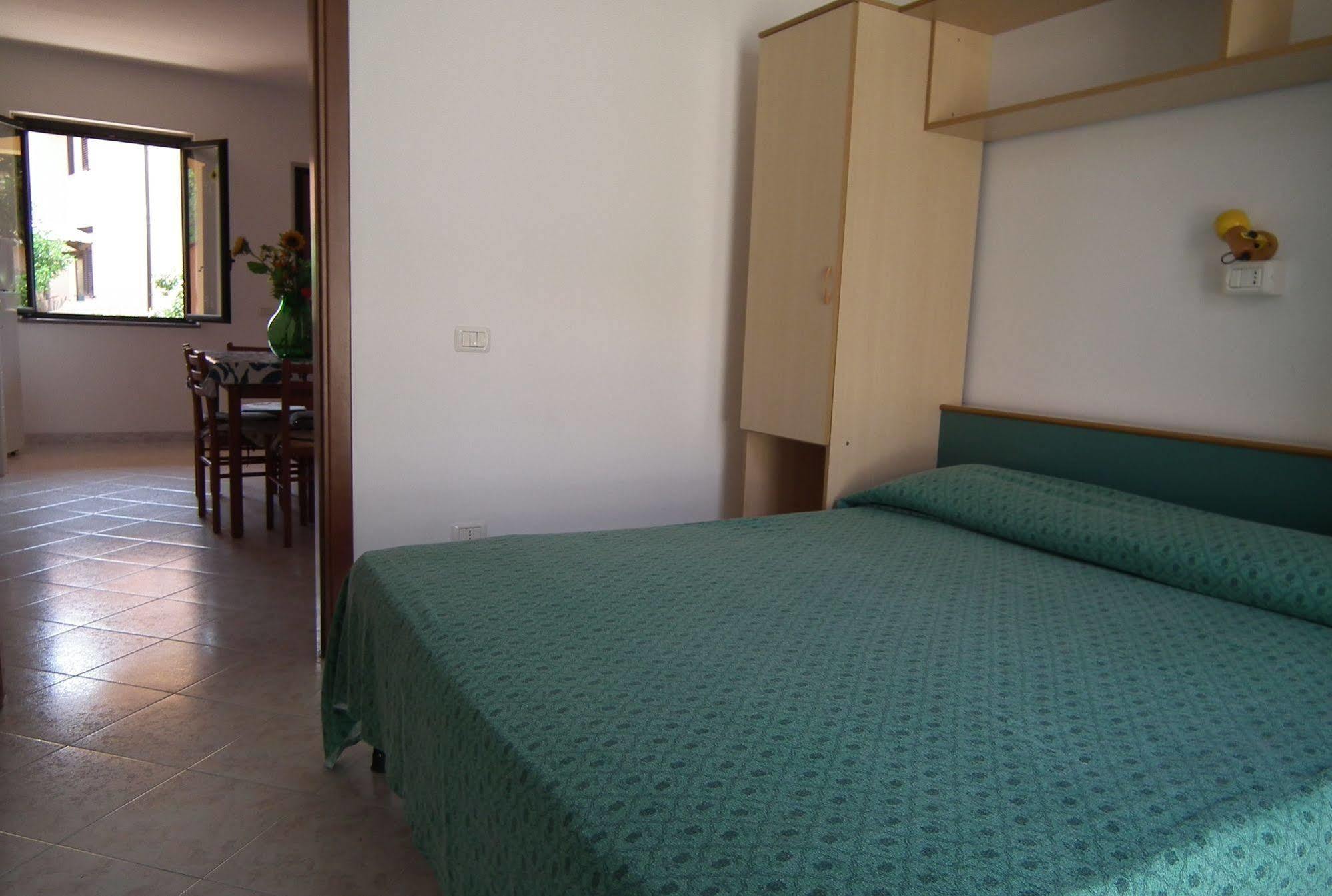 Villaggio Camping Lungomare Cropani Exterior foto
